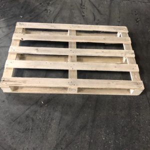 47 x 31 to 32 Inch Pallets